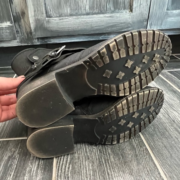 NWT SO Black Boots - Picture 7 of 9